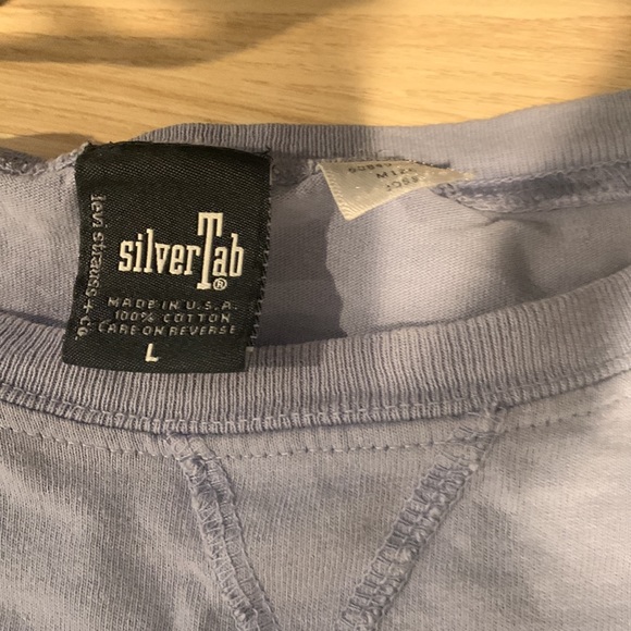 Vintage 90s Levi’s silvertab Pullover Longsleeve tee. Size L - Picture 3 of 8